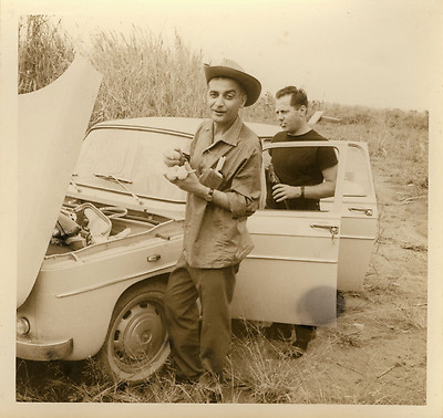 ALTES FOTO - VINTAGE SNAPSHOT - AUTO AUTO PICKNICK LUSTIG - CAR