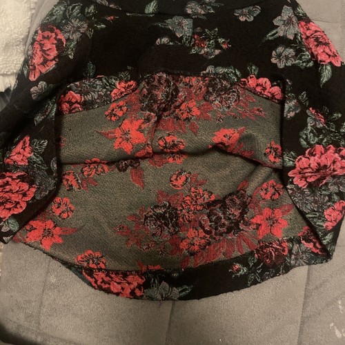 Zara Skirt Size 11/12 Floral Roses Flowers EUC Worn Once - Picture 6 of 7