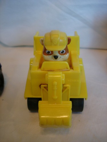 Spin Master Paw Patrol 4 Pups in Vehicles Helicopter, Bulldozer, Police & Fire - Picture 8 of 12