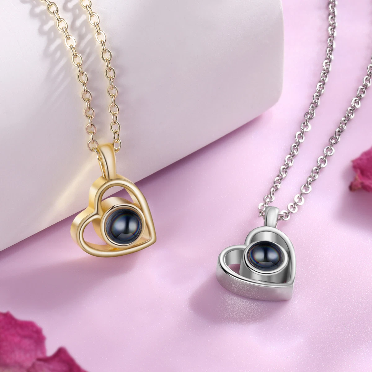 Projection heart necklace deals