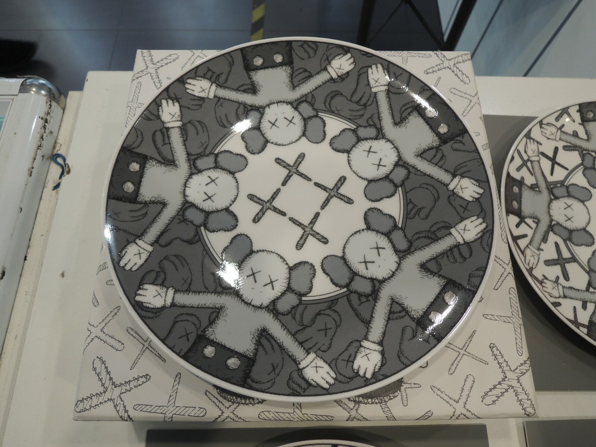 KAWS X NGV Ceramic Plate Set of 4 | eBay
