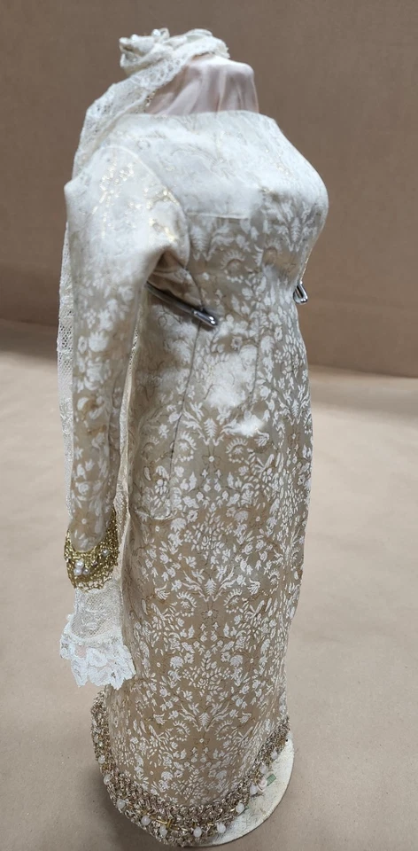 Винтажная кукла свадебное платье + вуаль ручной шитье большой 15» длиной + барды стеклянный купол - Изображение 3 из 4