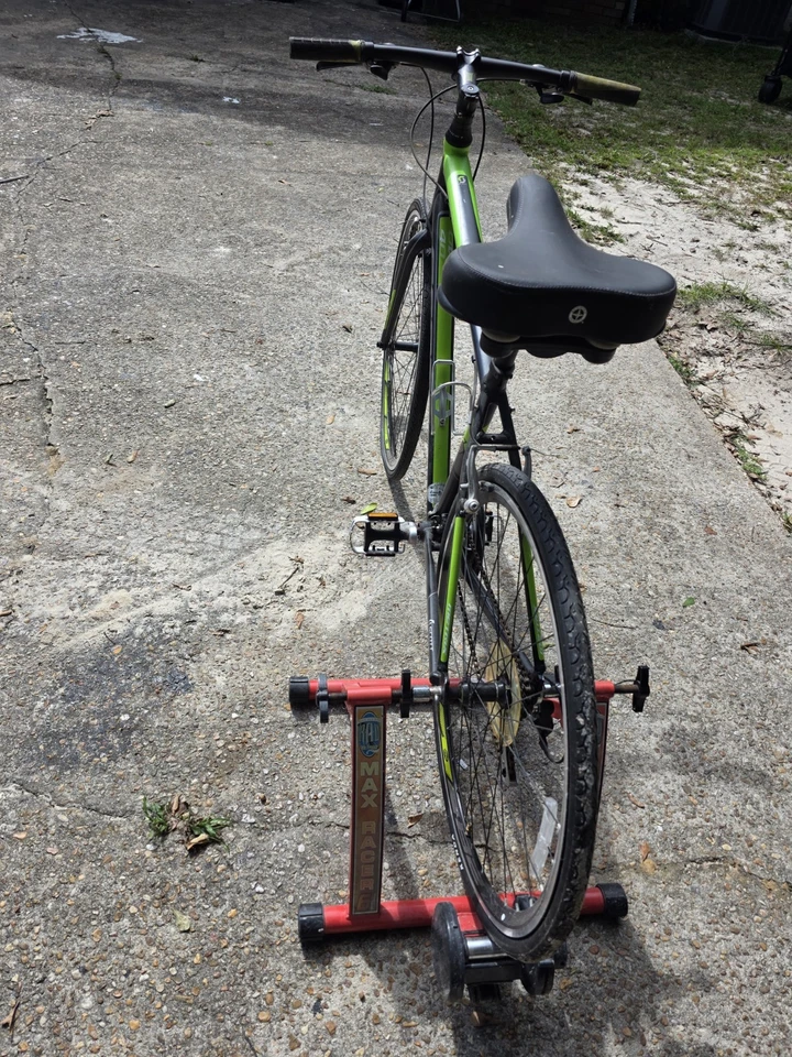 Scott Metrix 40 Road Bike With Bicycle Trainer - Image 2 of 4