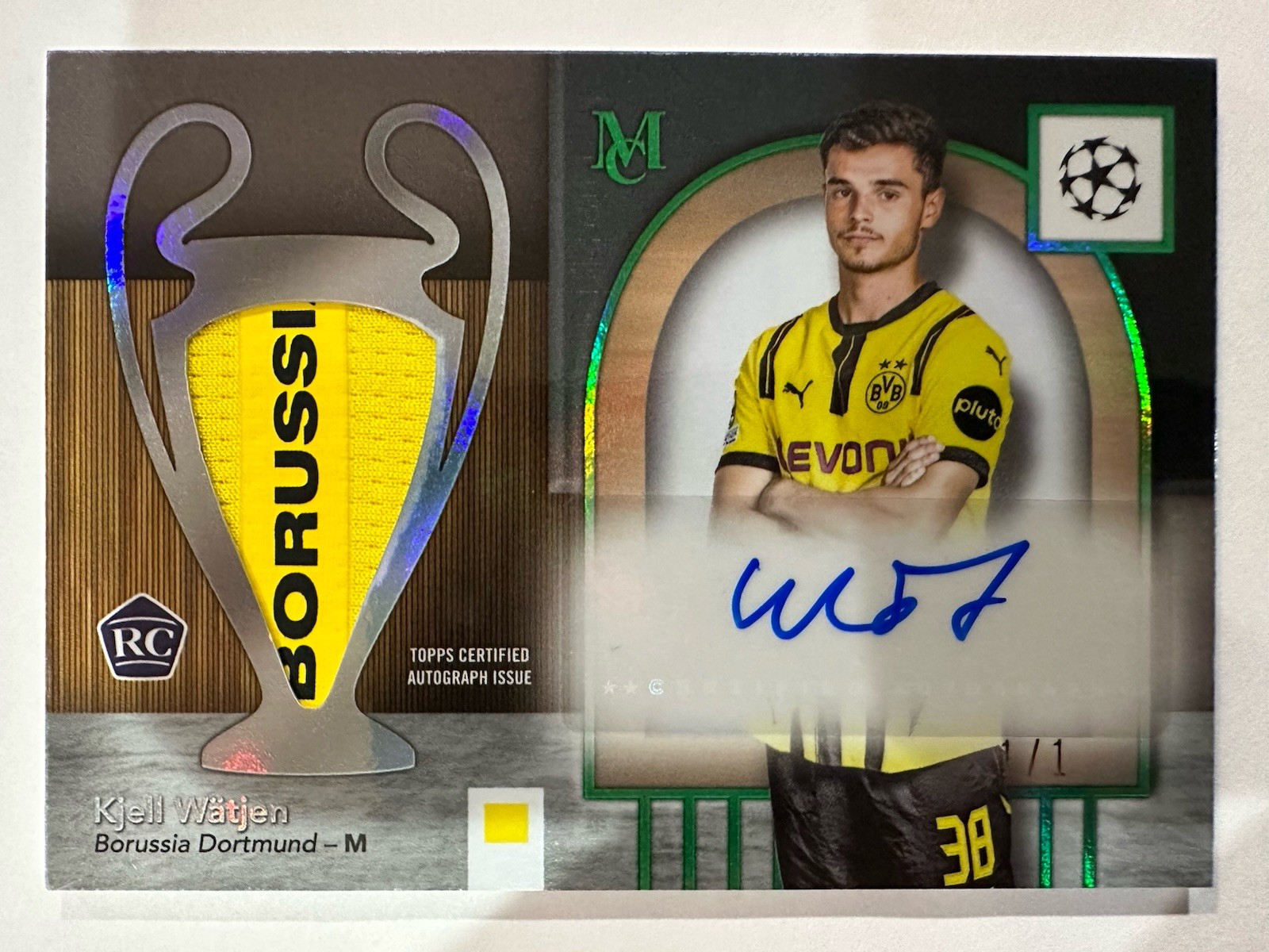 2024-25 Topps Museum UEFA KJELL WATJEN ROOKIE PATCH AUTO EMERALD 1/1 Borussia 🔥