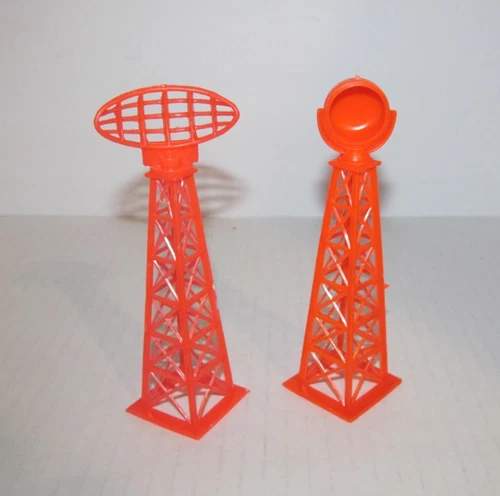 Vintage Marx International Jetport Airport Play Set Radar & Searchlight Tower