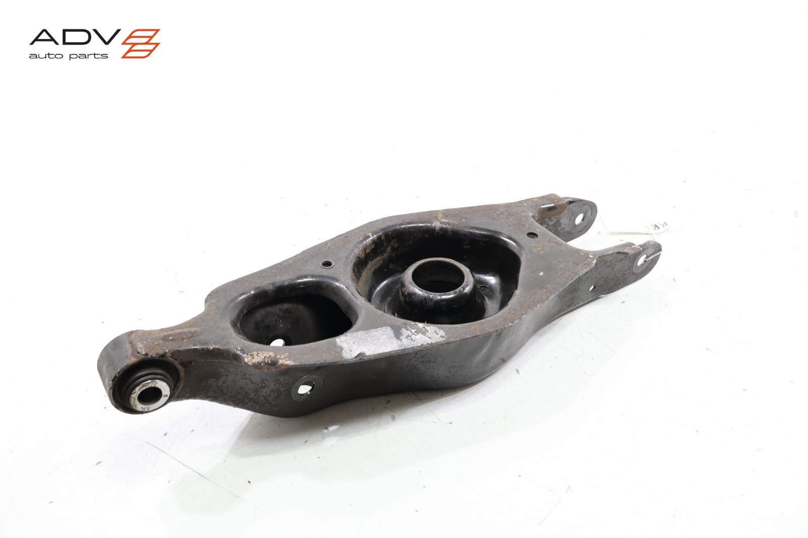 2014 - 2024 MASERATI GHIBLI REAR RIGHT SIDE LOWER CONTROL ARM SPRING PERCH OEM