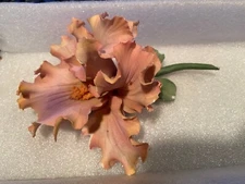 Capodimonte Damaged 7" Ceramic Flower Sculpture *Pre-Owned w/Chips* DMA