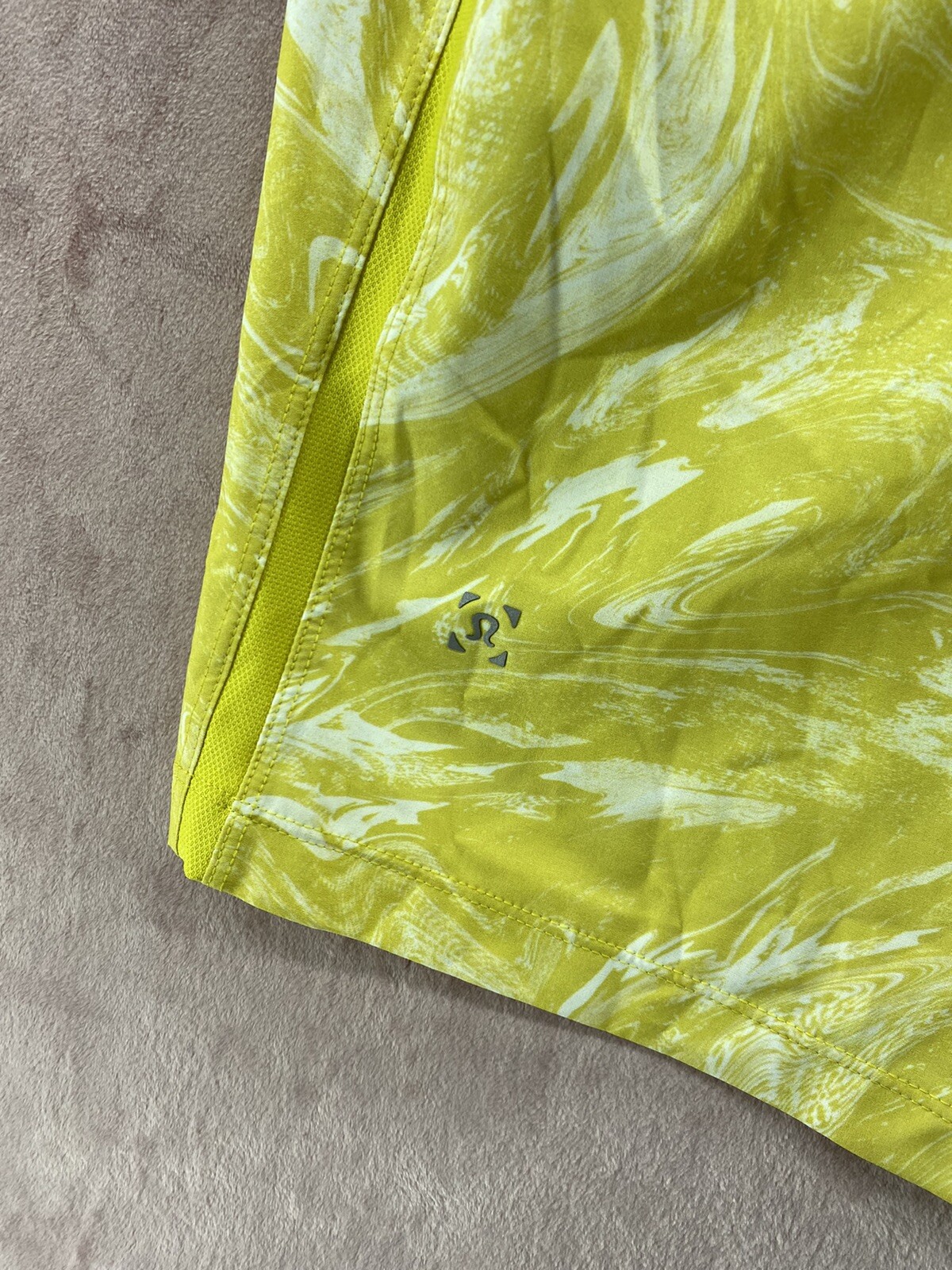 NWT ! RARE ! Lululemon Pace Breaker Short 9" Linerless Virtual Reality Soleil  M image 10