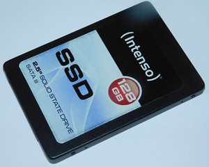 Intenso SSD Solid State Drive Disk 3812430 2,5" 128GB SATA III DEFEKT DAMAGE