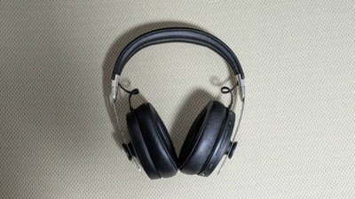 Sennheiser Momentum 3 Wireless Headphones Good Condition