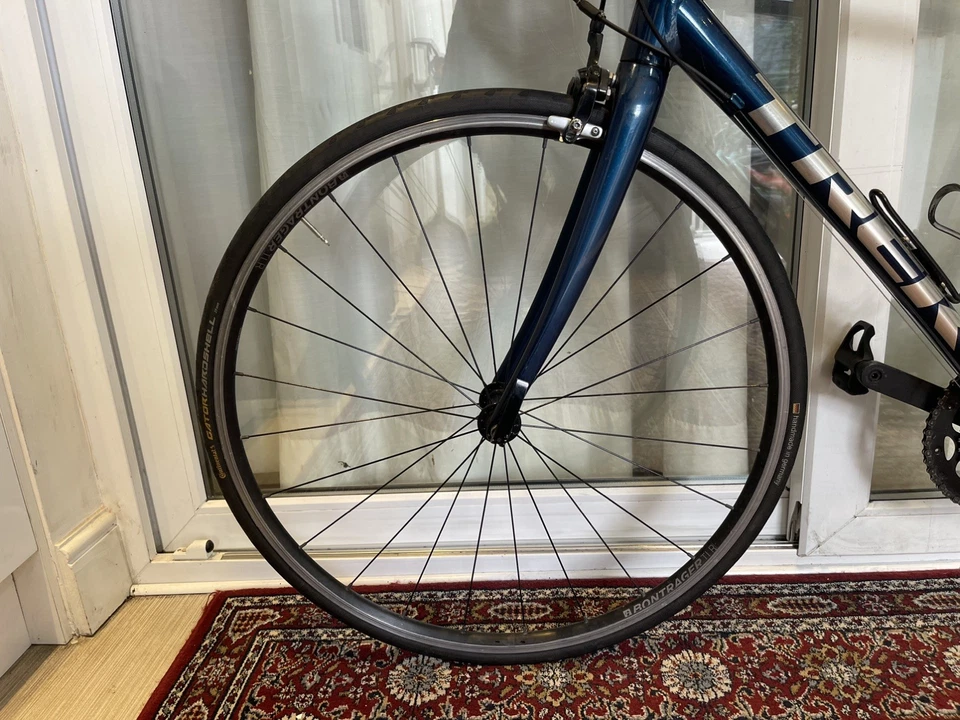 Trek Domane AL 2, photo 3 of 5