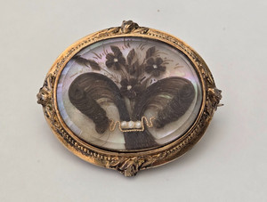 Victorian 10K Gold Hair Art Mourning Brooch Seed Pearl Mother of Pearl back,NICE