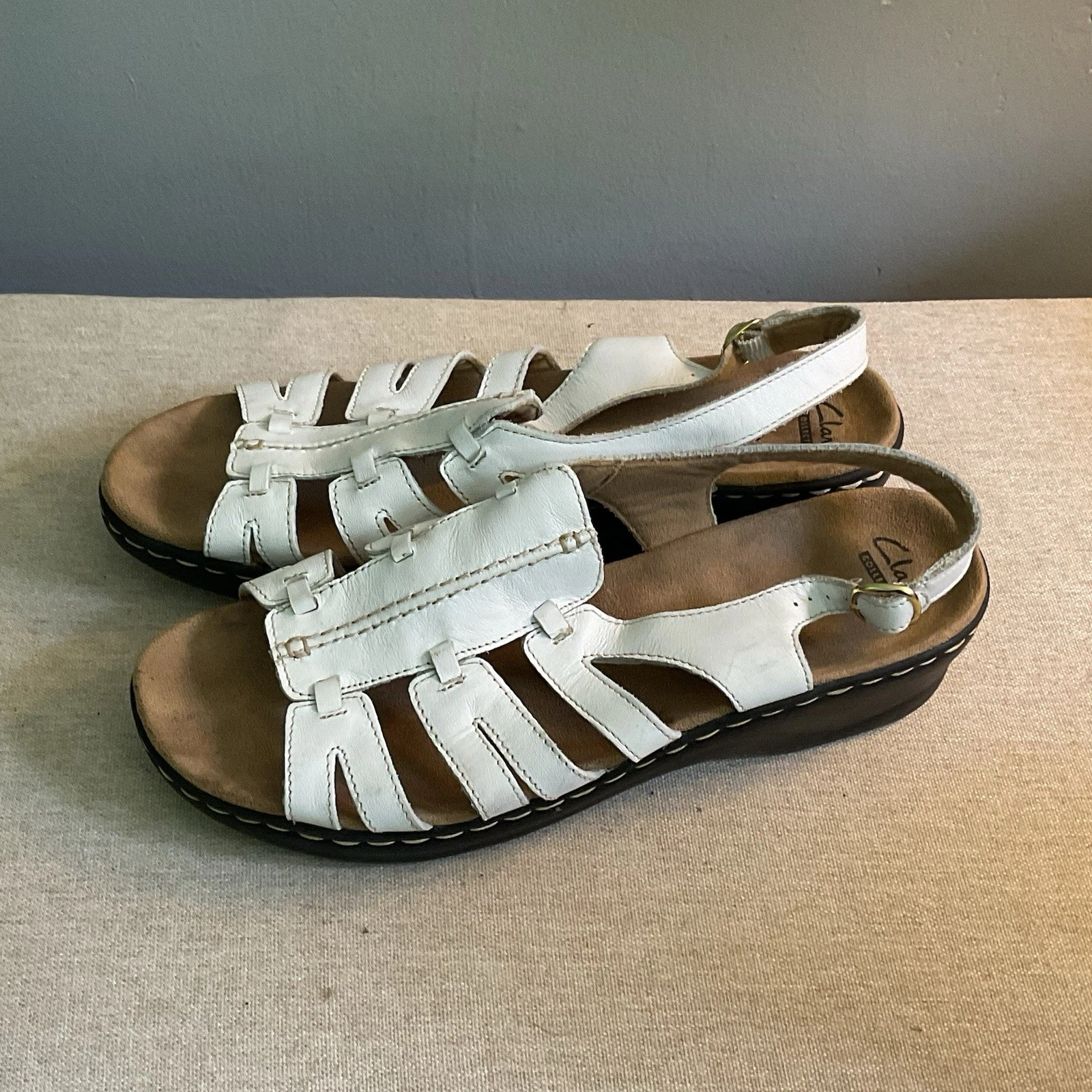 Collezione by Clarks Sandali Donna 11M Bianco Morbido Cuscino Slingback Tacco Piatto