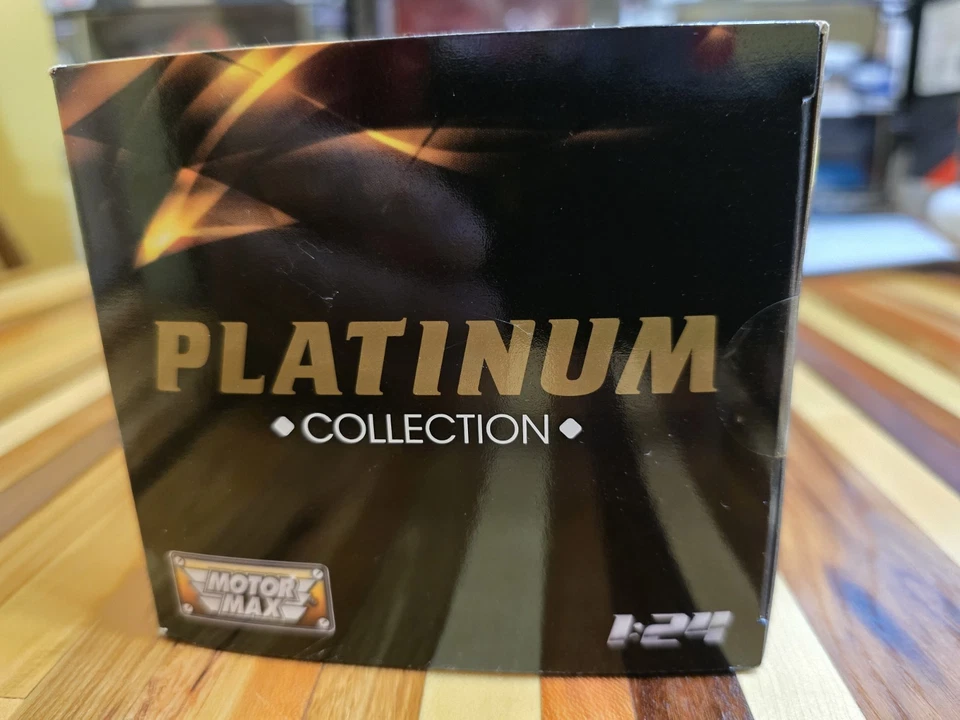 Motor Max 1925 Ford Modelo-T Paddy Wagon Colección Platino 1:24 Negro y Plata  Foto 4 de 4