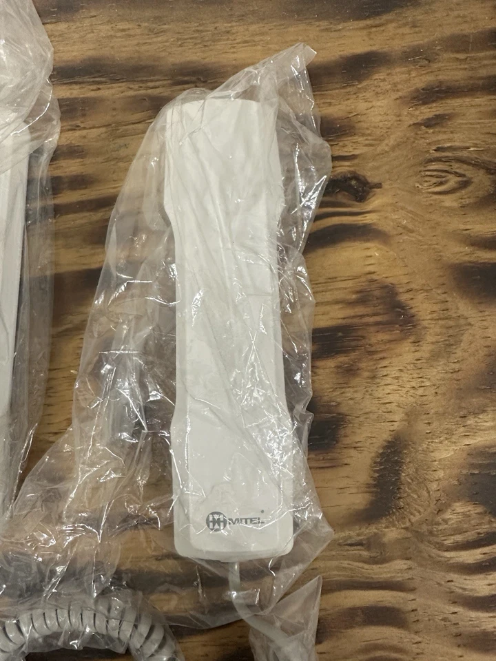 Teléfono digital Mitel Superset 420 PN 9115-500-000-NA Foto 4 de 4