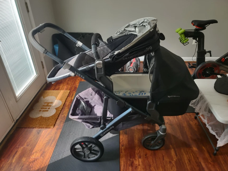 Cochecito de bebé UPPAbaby VISTA - negro + moisés + asiento para niños pequeños + bolsa de viaje Foto 2 de 4
