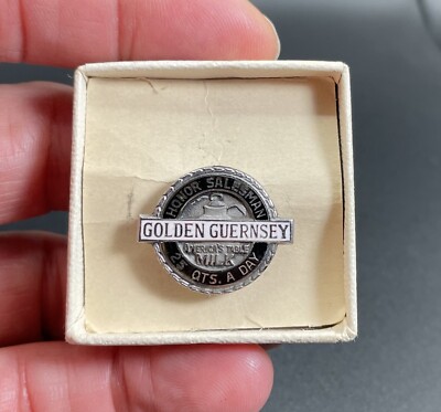 Vintage Golden Guernsey Honor Salesman Award Pin Pinback Button Boxed 25Qts/Day
