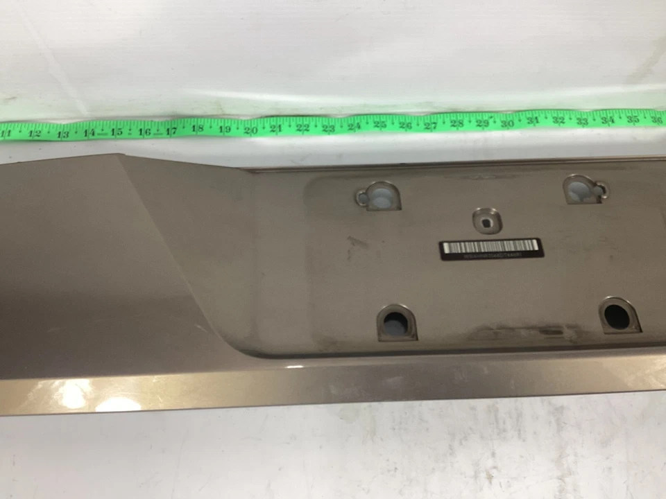 BMW 750I E65 2006-2008 - Parachoques trasero Panel de matrícula/moldura 7138423 OEM Foto 2 de 4