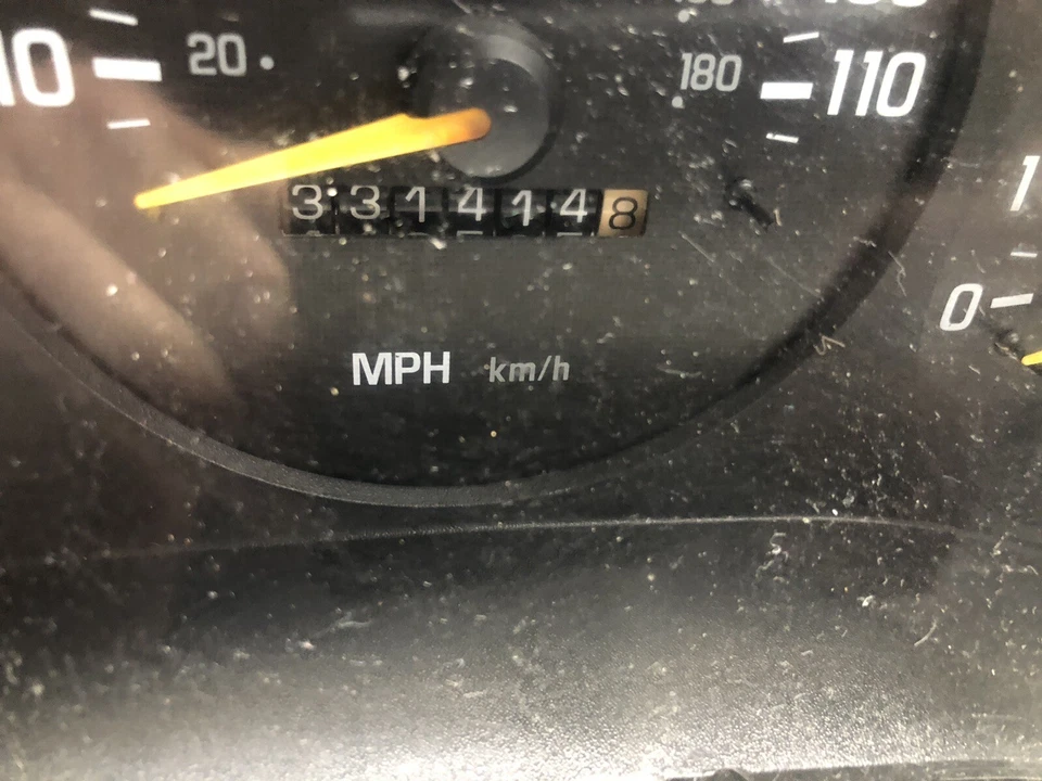 Chevrolet Lumina Monte Carlo 1998 1999 cuadro de instrumentos velocímetro Foto 2 de 4