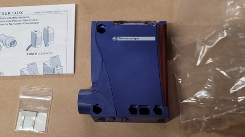 Telemecanique / Schneider Electric XUX0ARCTT16 Photoelectric Sensor - Picture 4 of 6