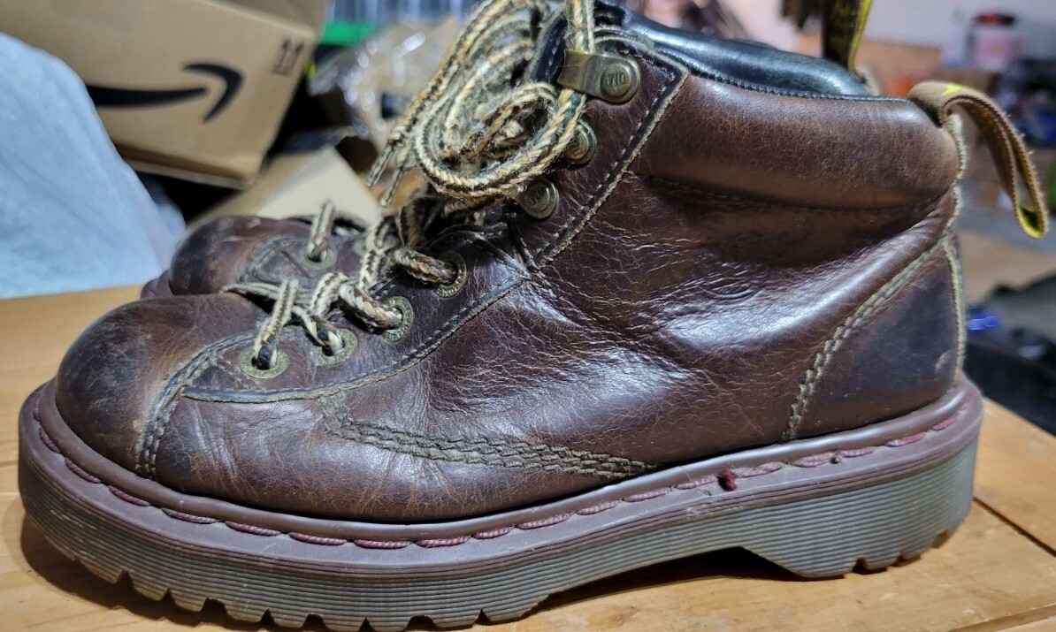 Vintage 1990s Dr. Martens Made in England Mens 5/Women 6 Vintage 1990s Dr. Martens Made in England Mens 5/Women 6