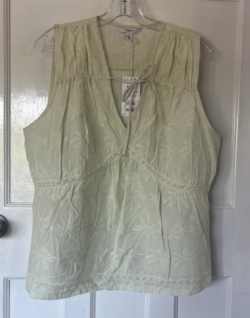 Pale Green Embroidered Cotton V-Neck Sleeveless Top Size 20 New