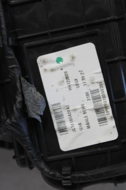 2020 LINCOLN NAVIGATOR REAR HEATER ASSEMBLY BLOWER MOTOR WITH HOUSING - Image 4 of 4