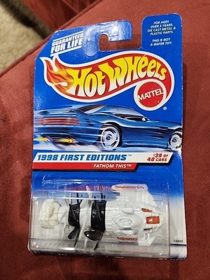1998 Hot Wheels #682 First Editions 39/40 FATHOM THIS White/Black Submersible