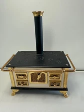 Dollhouse Miniature Reutter Porcelain Gold & Black German Kitchen Stove 1:12
