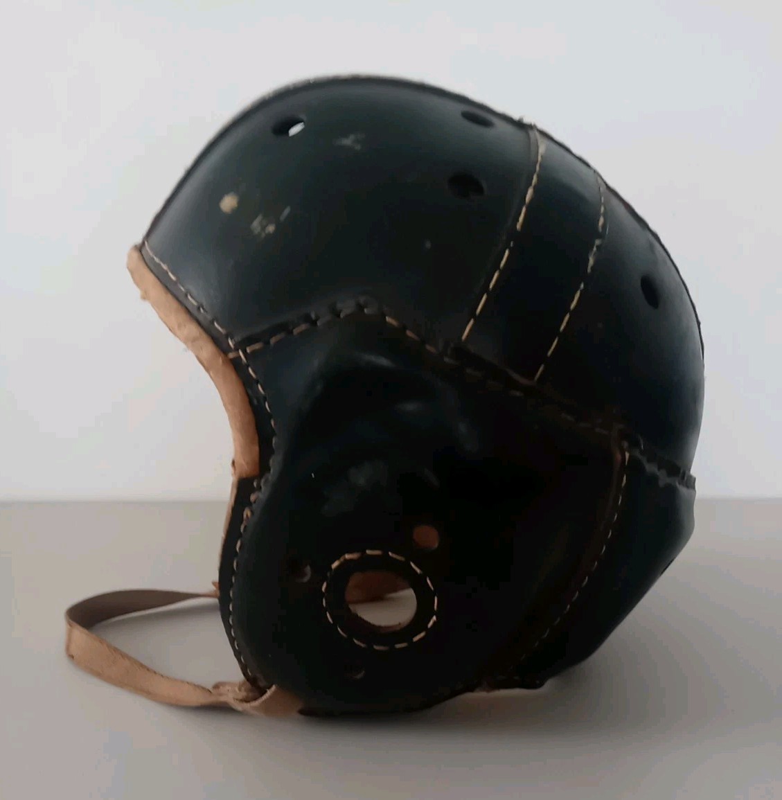 Купить 1940s Rawlings Black Leather Football Helmet Size Vintage