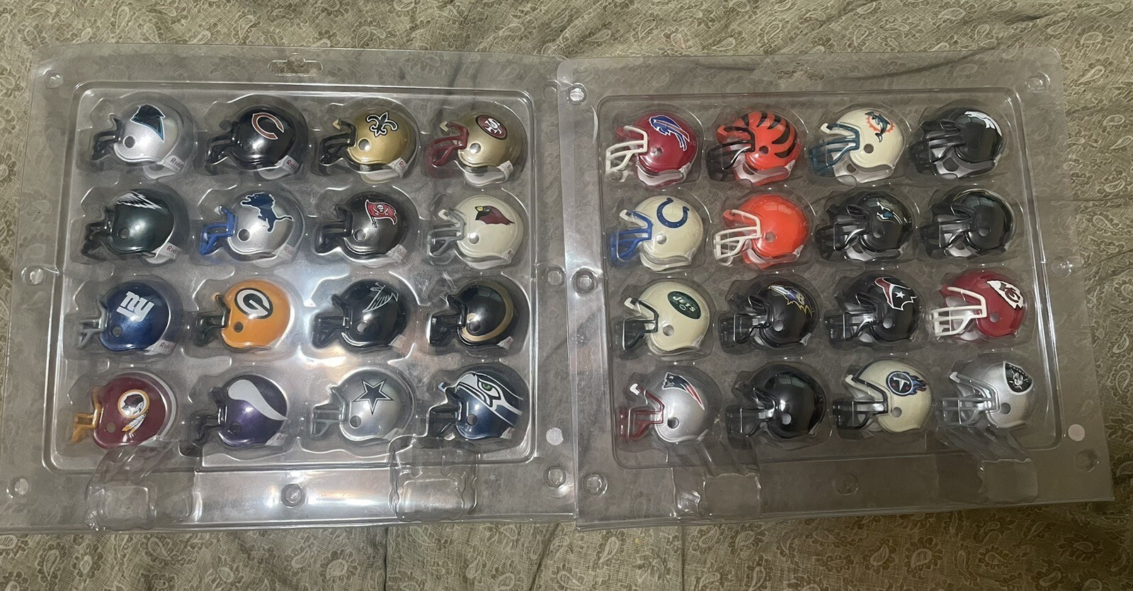 Lot Of 32 Riddell Pocket Size Mini NFL Plastic Football Helmets 2002 eBay