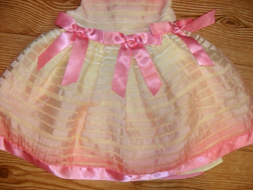 BEAUTIFULLY SILKY AND SWEET EASTER, HOLIDAY, PAGEANT, 3-6 MONTH DRESS...5.99 - 第 2/4 張圖片