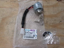 NEW GENUINE KUBOTA ENGINE IGNITION SWITCH W/ KEYS PART # 16286-63602