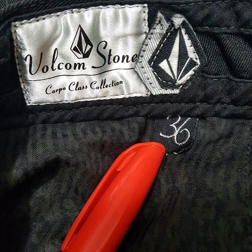 Volcom Stone Mens Shorts Black Striped Chino Flat Front Pockets Logo Zipper 36 - Picture 8 of 8