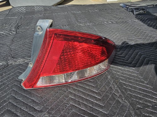 1X FORD AU FALCON FAIRMONT DRIVERS TAIL LIGHT, RHS TAILLIGHT 1998-2002 RIGHT - Picture 8 of 15
