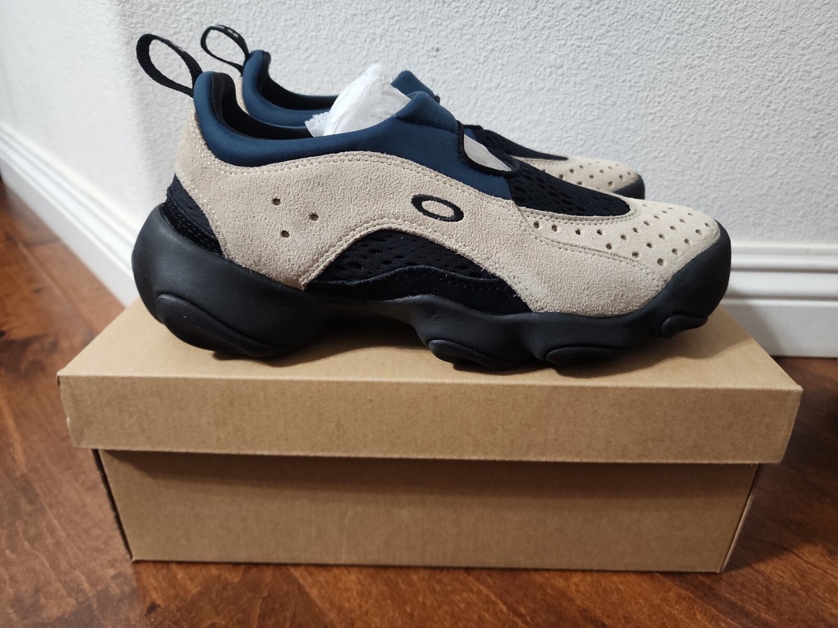 靴 Brain Dead x OAKLEY Flesh Sandal s-l1200.jpg