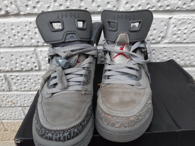 grey jordan trainers