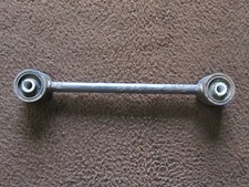 JAGUAR X300  ZUGSTREBE PENDELSTÜTZE HINTERACHSE ACHSTRÄGER QUERLENKER LENKER