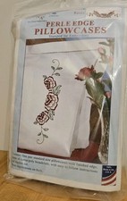 Jack Dempsey Perle Edge Pillowcases Stamp Hand Embroidery ROSES 1600-698