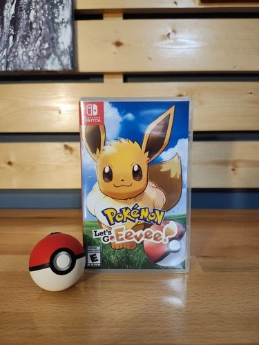 Pokemon Let's Go Eevee + Poke Ball Plus - Nintendo Switch