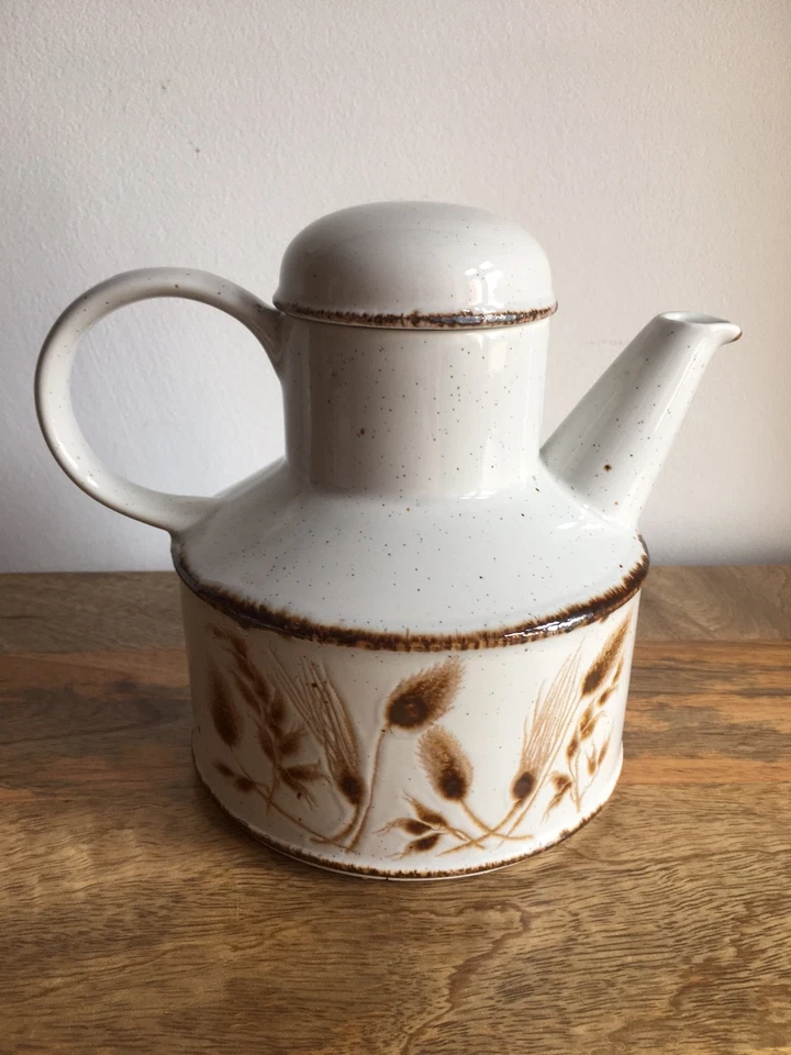 Midwinter vintage staffordshire Stonehenge Wild Oats Tea Coffee pot 21 cm tall - Image 2 of 4