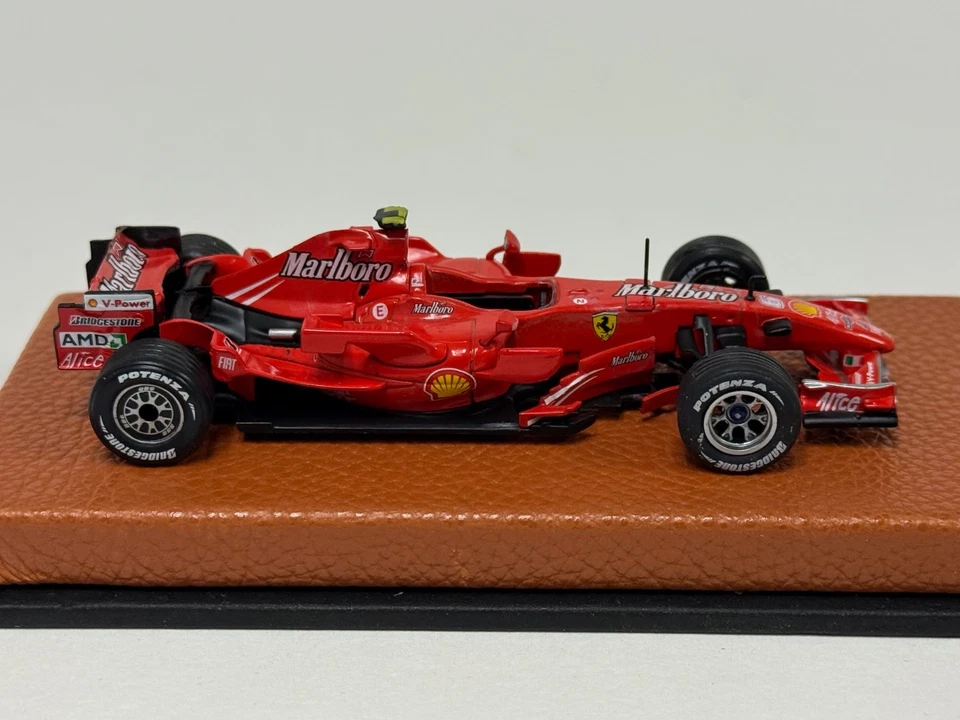 1/43 Ferrari F2007 de 2007 temporada F1 de Kimi Raikkonen base de cuero JPN258 Foto 3 de 4