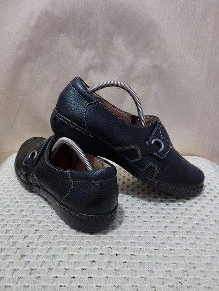 Women Clarks Heels Black Leather 38.5 #7AS5