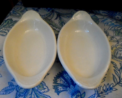 VTG Hall Baking Dishes #527 Set Of 2 off White Au Gratin Dishes 8''W x 4 1/2''L