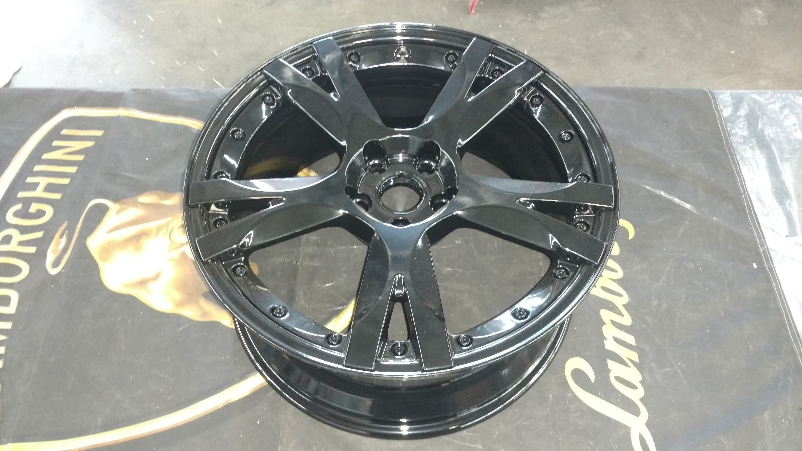 LAMBORGHINI GALLARDO CALLISTO FRONT WHEEL RIM OEM 400601025P