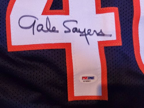 Gale Sayers Signed Jersey. PSS/DNA CERT. - Picture 4 of 8