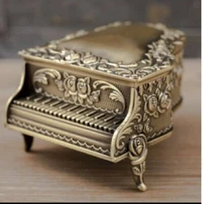 SANKYO GOLD COLOUR TIN ALLOY PIANO MUSIC BOX : CANON IN D
