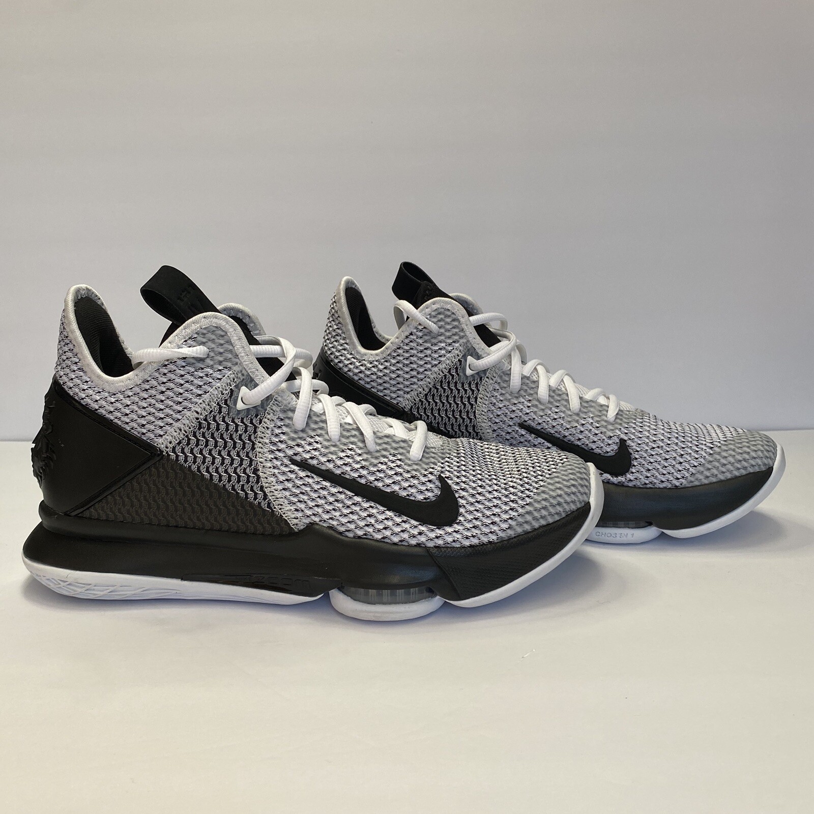 lebron james shoes witness 4