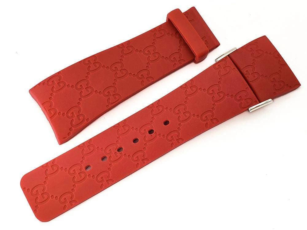 Bracelet de remplacement original Gucci 114 2 caoutchouc rouge 26 mm avec drapeaux Gucci flambant neuf