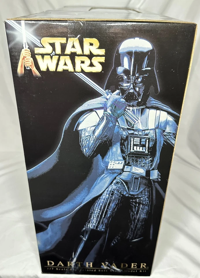 2002 KOTOBUKIYA Star Wars ArtFX DARTH VADER 1/7 Scale Pre-Painted Model Kit - Image 2 of 4